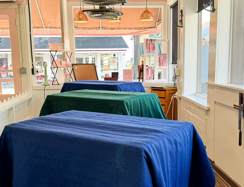 Why Mackinac Island’s fudge shops use electric blankets at night